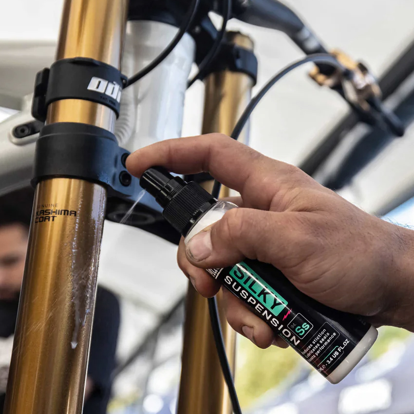 Lubricante Suspensiones Muc Off Silky Suspension Serum - Imagen 3