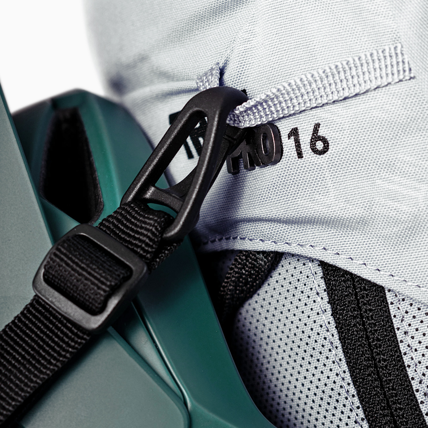 Portacasco EVOC Helmet Holder - Imagen 4