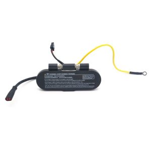 Puerto de carga Max G30