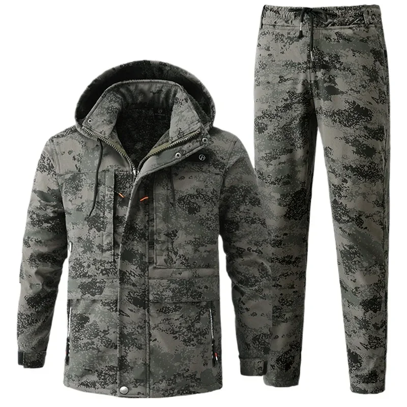 CAMO Snow Suit